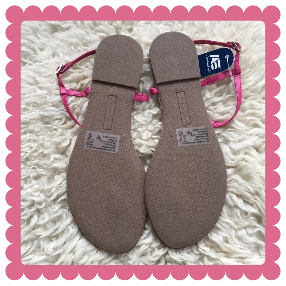 🔥FREE American Eagle Fuchsia Pink Summer Sandals - Picture 2 of 2